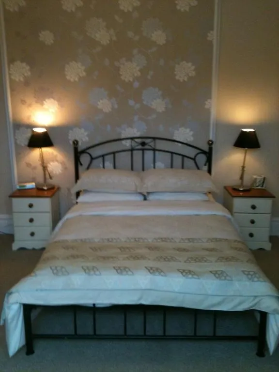 Home From Home Bed And Breakfast CBG Bed & Breakfast