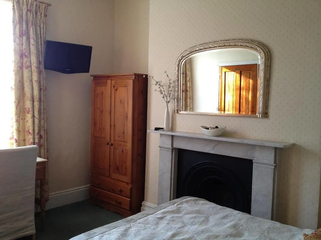 Home From Home Bed And Breakfast CBG Bed & Breakfast